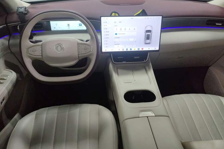 Used Dongfeng Aeolus L8 2025 Model 185KM Dream Edition
