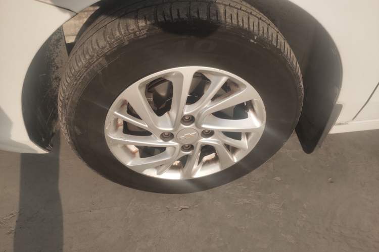 Used Chevrolet Lova RV 2016 1.5L Automatic Comfort Edition
