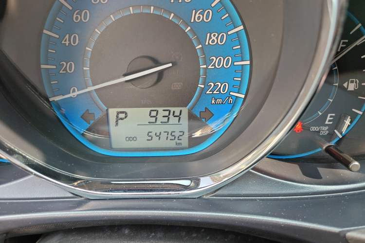 Used Toyota YARiS L Zhi Xuan 2014 1.3E Automatic Charm Edition
