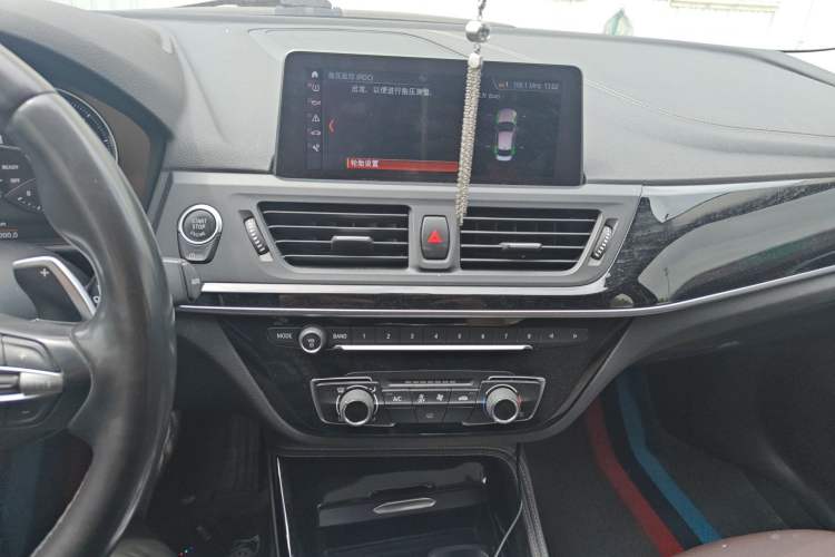Used BMW 1 Series 2020 125i Leading Model M Sport Package Audio And AC Panel