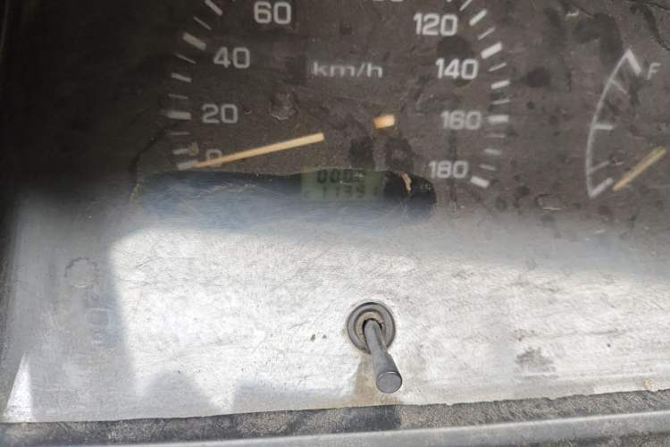 Used Jinbei Hiace 2011 2.2L Sixth-Generation Xianglong Classic 4G22D4B
