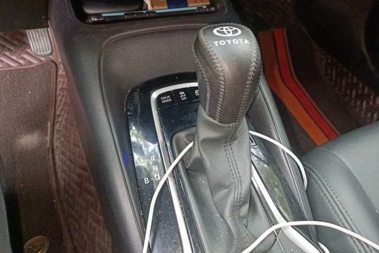 Used Toyota Levin 2022 Dual-Motor 1.8H E-CVT Progressive Edition Gear Lever