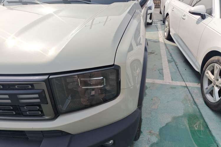 Used JETOUR Shanhai T1 2025 150 km Heading South Left Front Headlight