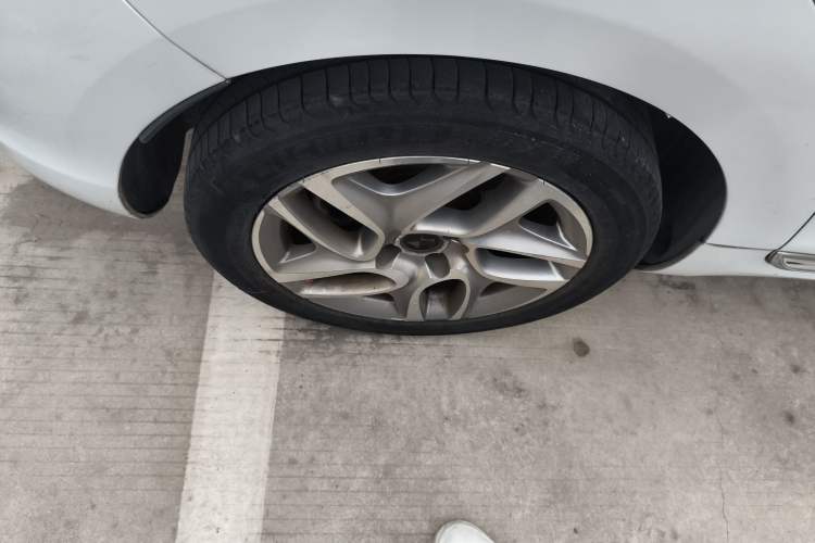 Used DS 5 2013 1.6T Elegant Edition THP160