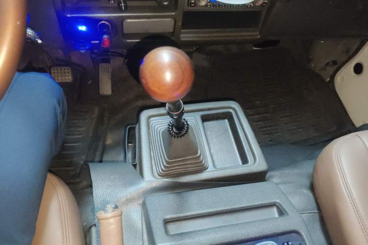 Used Soueast Delica 2008 2.0L Economy Version Gear Lever