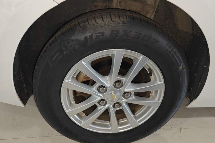 Used Chevrolet Malibu 2018 530T Automatic Fashion Edition Right Rear Wheel Hub