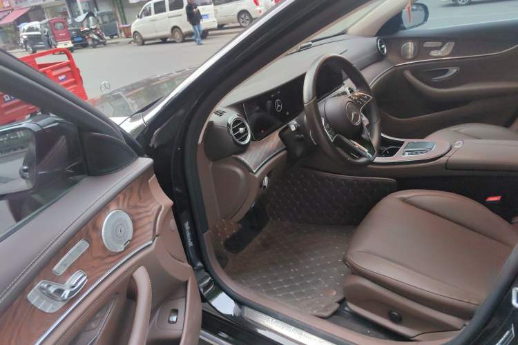 Used Mercedes-Benz E-Class 2023 Updated E 300 L Luxury Edition Driver Seat