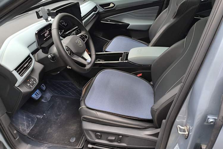 Used Volkswagen ID.4 X 2024 Pure & Smart Edition Left Front Seat