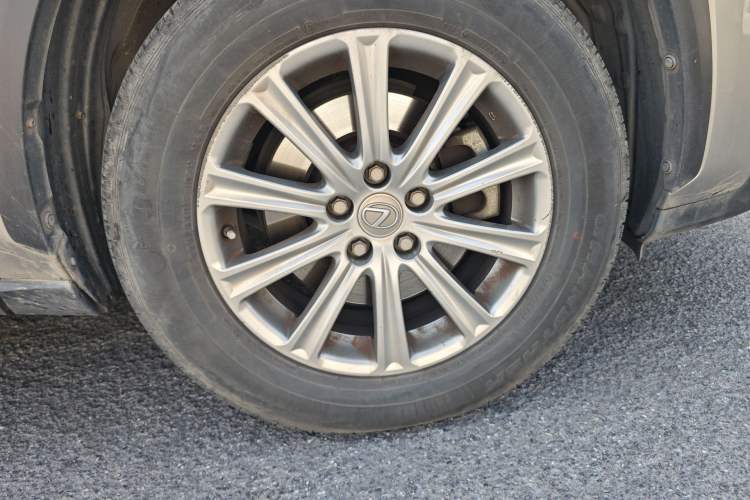Used Lexus NX 2015 200 Front-Wheel Drive X-Trail SE Edition Right Front Wheel Hub