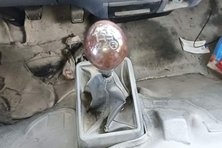 Used King Long Golden Way 2016 2.0L Value-Plus Edition 4G20