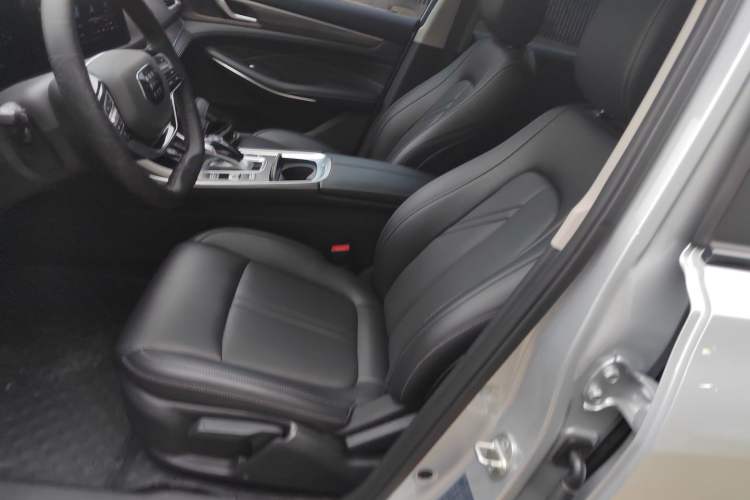 Used Landian E5 2023 1.5L DE-i 100KM Comfort Edition 7-Seater
