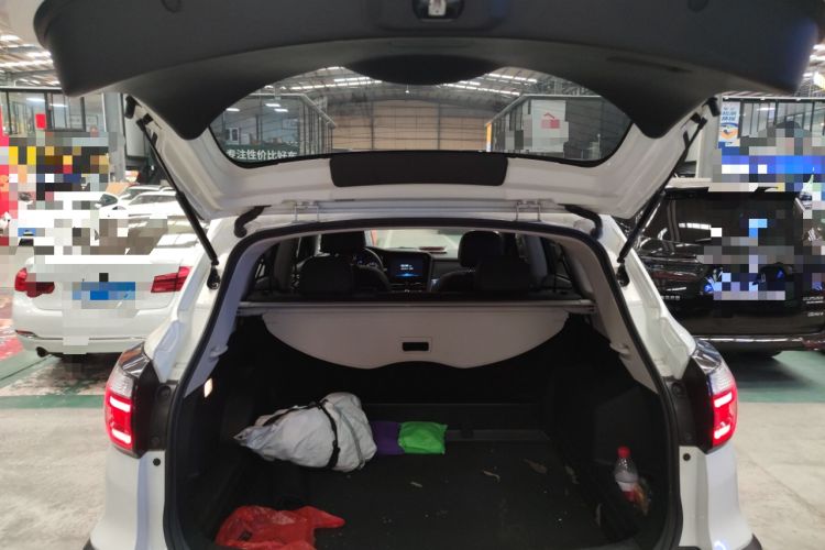 Used Venucia T70 2020 2.0L CVT Elite Edition China VI Standard Trunk