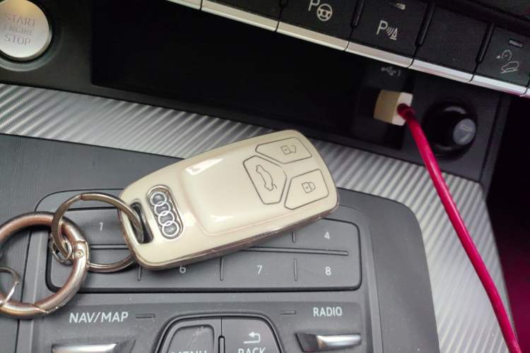 Used Audi Q5L 2018 40 TFSI Prestige Edition China V Vehicle Key