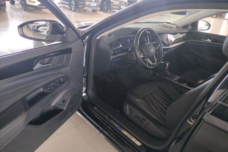 Used Volkswagen Passat 2022 330TSI Luxury Edition
