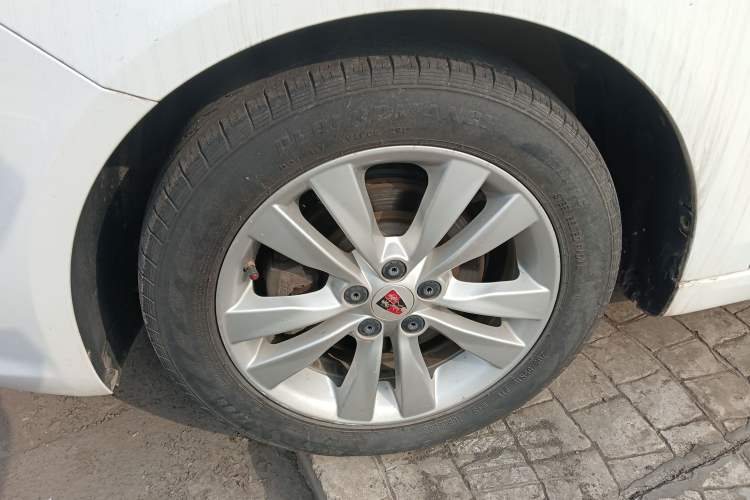 Used Roewe 360 2015 1.5L Automatic Luxury Edition
