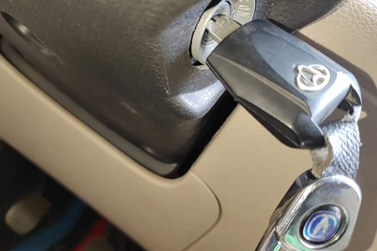 Used CHANGAN KUAYUE Xing V3 2023 1.5L Gasoline Comfort Edition 5-Seat Passenger Vehicle Vehicle Key