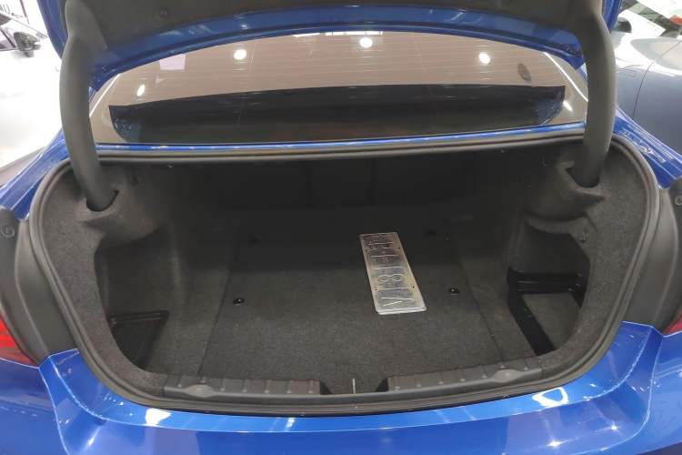 Used BMW 3 Series 2018 320Li Leading Model M Sport Package