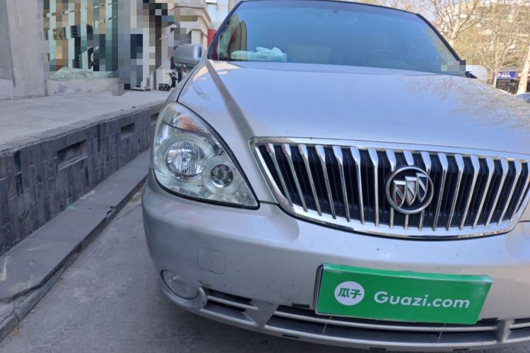 Used Buick GL8 2014 2.4L Classic Edition Right Front Headlight