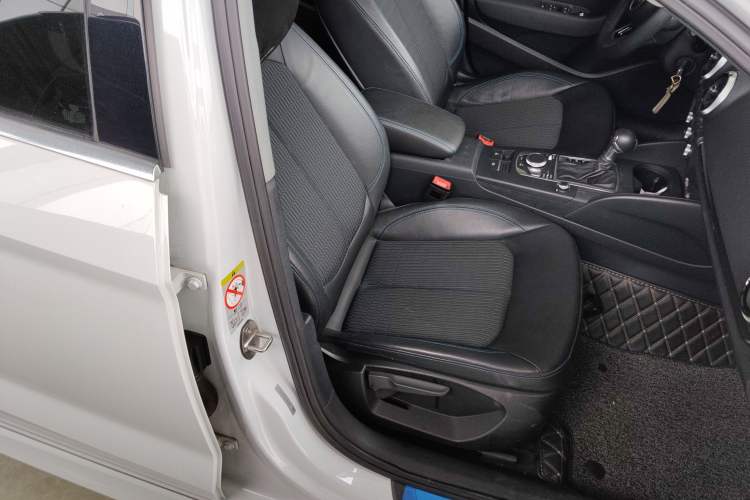 Used Audi A3 2020 Limousine 35 TFSI Fashion Edition China VI Emission Standard