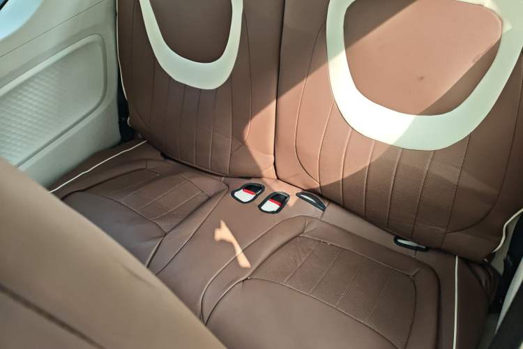 Used Wuling Hongguang MINIEV 2024 3rd Generation 215km Youth Edition Interior 4