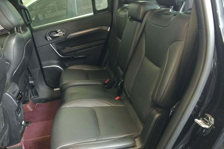 Used Jeep Grand Commander 2018 2.0T Four-Wheel Drive Smart Enjoyment Version China V Emission Standard
