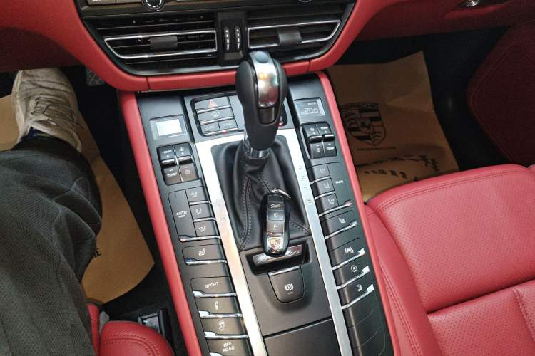 Used Porsche Macan 2021 Macan 2.0T
