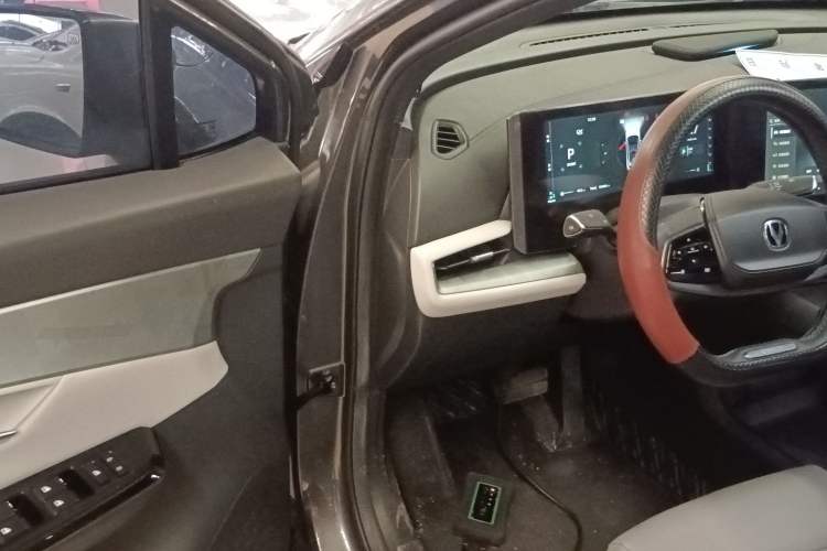 Used CHANGAN UNI-T 2023 Second-Generation 1.5T Prestige Model Driver Seat