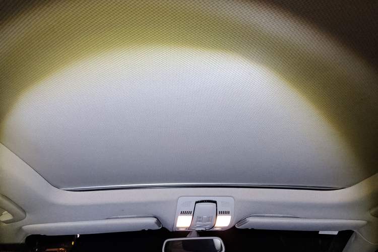 Used Audi Q7 2014 40 TFSI Sport Edition Headliner