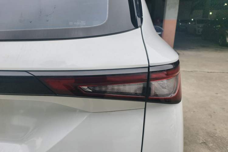 Used Wuling Asta 2021 1.5T CVT Starlight Edition