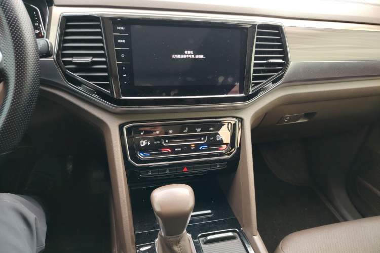 Used Volkswagen Viloran 2020 330TSI Luxury Edition
