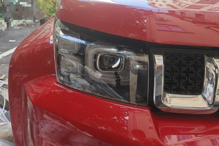 Used BAIC Off-Road BJ40 2019 PLUS 2.3T Automatic Four-Wheel Drive Premium Edition China VI Right Front Headlight