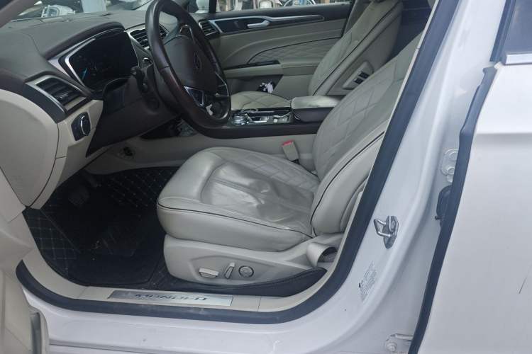 Used Ford Mondeo 2017 2.0L HEV ZhiZun Flagship Version