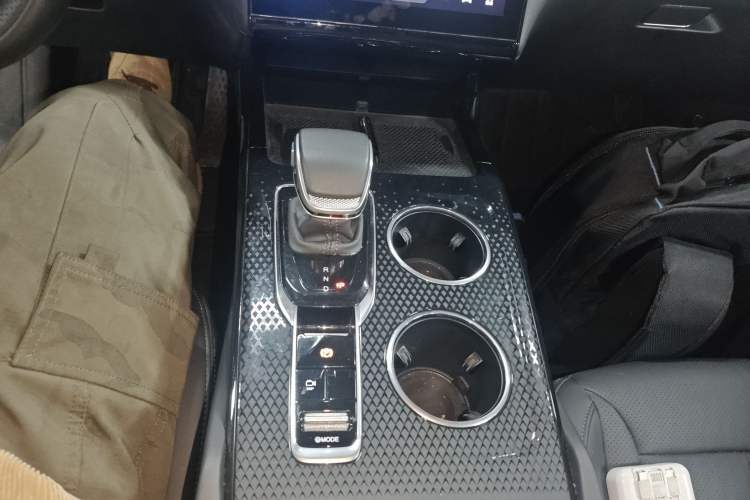 Used Hongqi HS3 PHEV 2024 PHEV 115km Jingwei Edition
