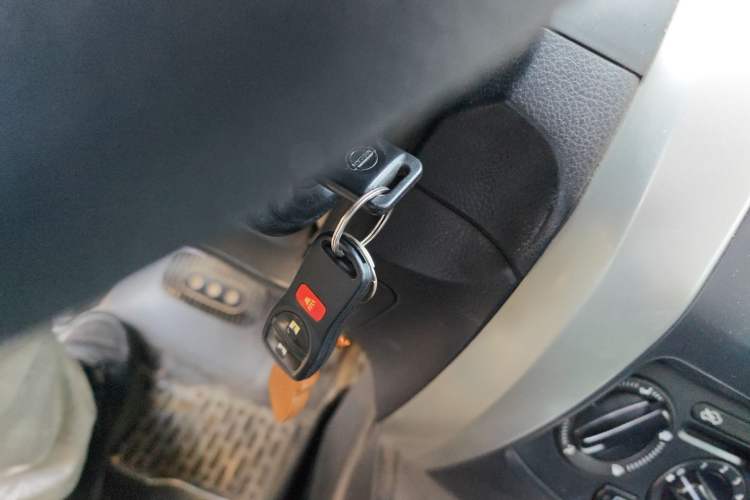 Used Nissan Livina 2013 1.6XE CVT Comfort Edition Vehicle Key