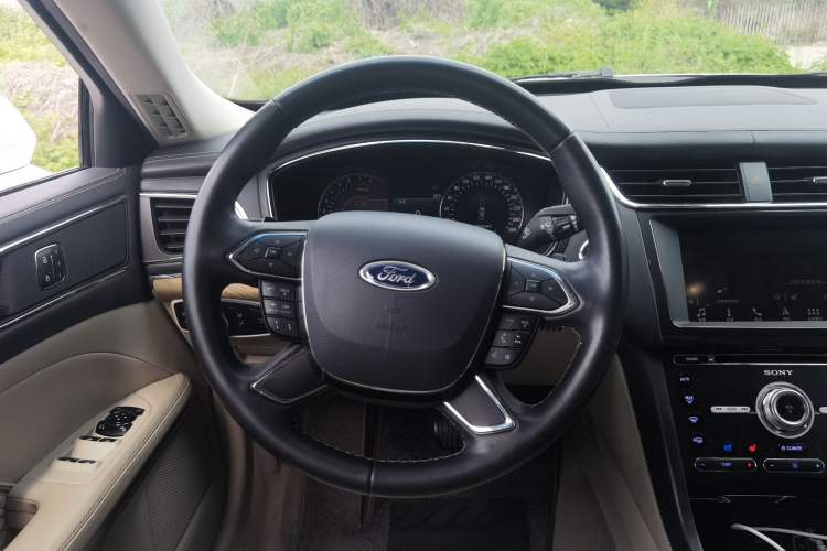 Used Ford Taurus 2017 EcoBoost 325 V6 LTD Limited Edition