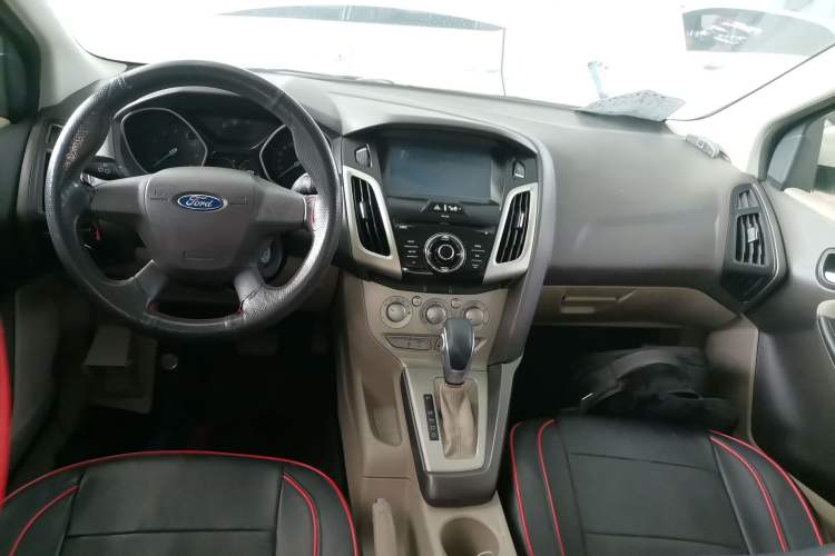 Used Ford Focus 2012 Sedan 1.6L Automatic Comfort Model