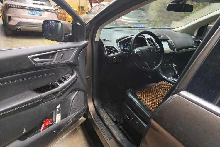 Used Ford Edge 2015 2.0T GTDi 4x4 High-Grade Model