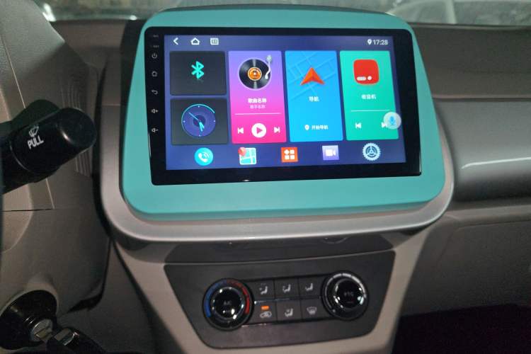 Used JMEV Xiao Qilin 2026 Model PLUS+ Comfort Version Audio And AC Panel