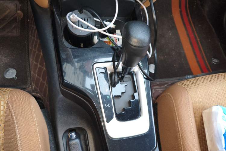 Used Toyota Fortuner 2016 2.7L Middle East Version Gear Lever