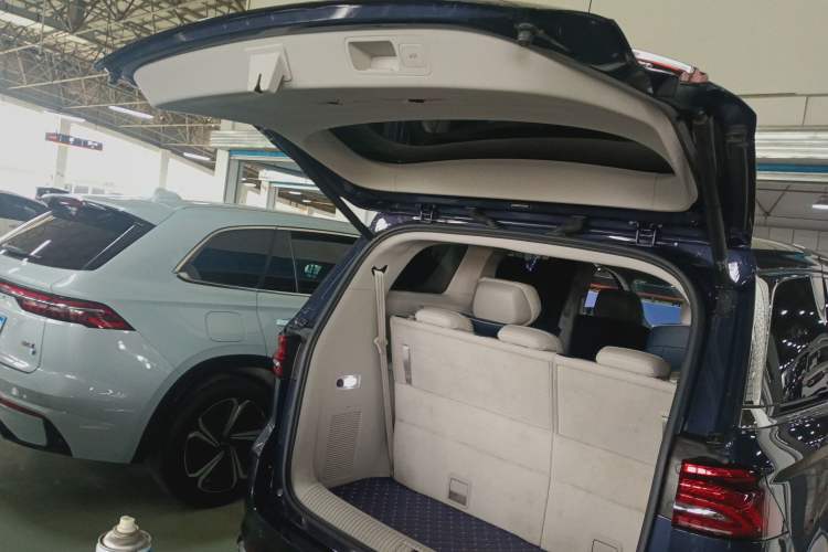 Used Roewe iMAX8 2021 400TGI Supreme Series Prestige Edition