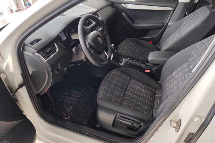 Used Skoda Octavia 2019 TSI230 DSG SmartDrive Comfort Edition China V Standard Left Front Seat