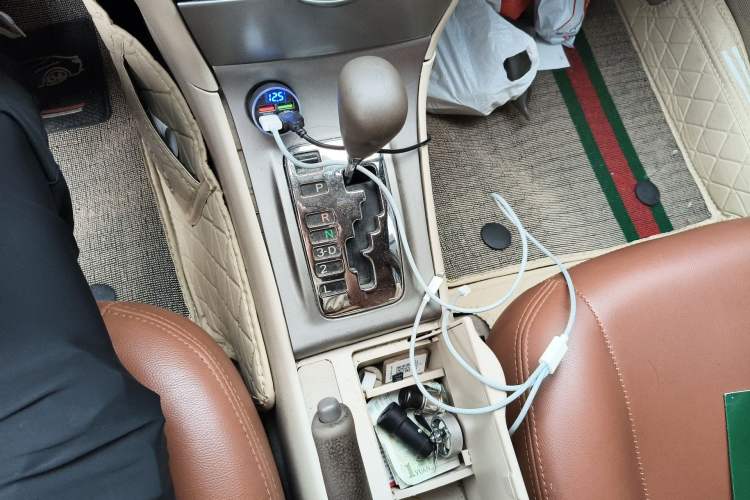 Used Toyota Corolla EX 2011 1.6L Automatic Classic Edition Gear Lever