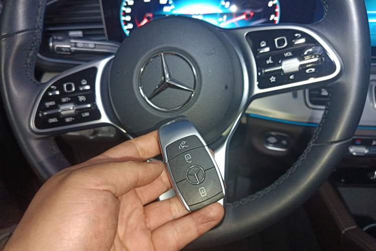 Used Mercedes-Benz GLE  Vehicle Key