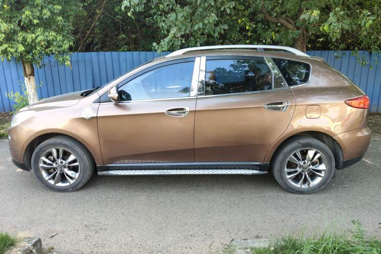 Used Luxgen Great 7 SUV 2013 Limited-Edition Sharp Edition 2.2T All-Wheel-Drive Prestige Model Exterior 3