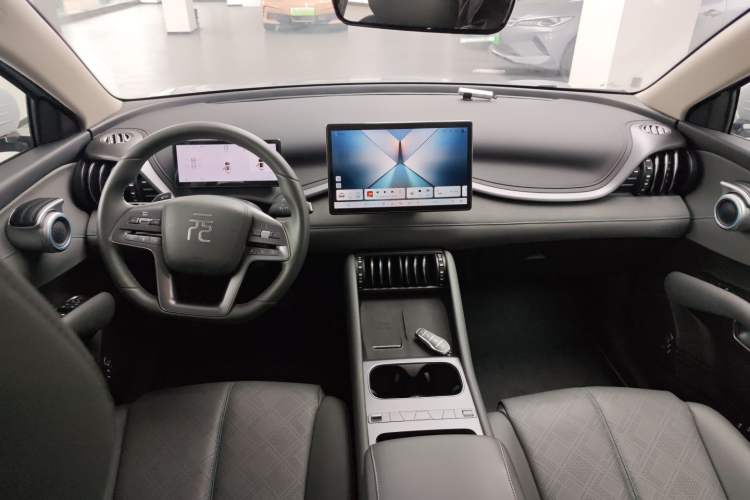 Used BYD Yuan PLUS 2025 Intelligent Driving Version 510 KM Beyond-Grade Edition

