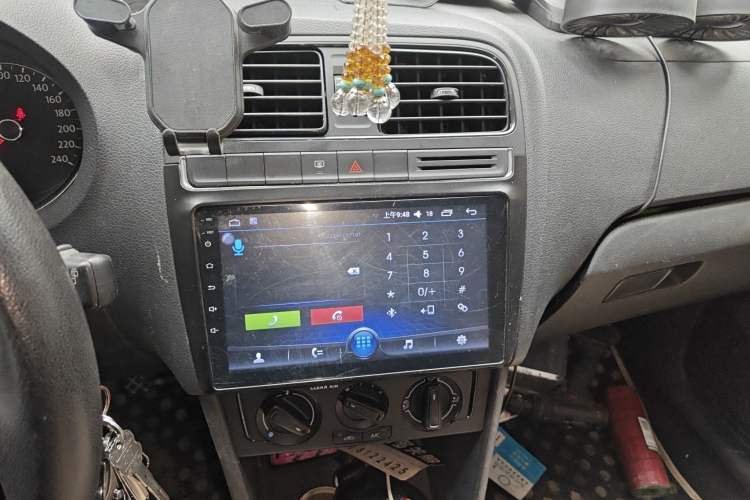 Used Volkswagen Polo 2016 1.4L Manual Fashion Model
