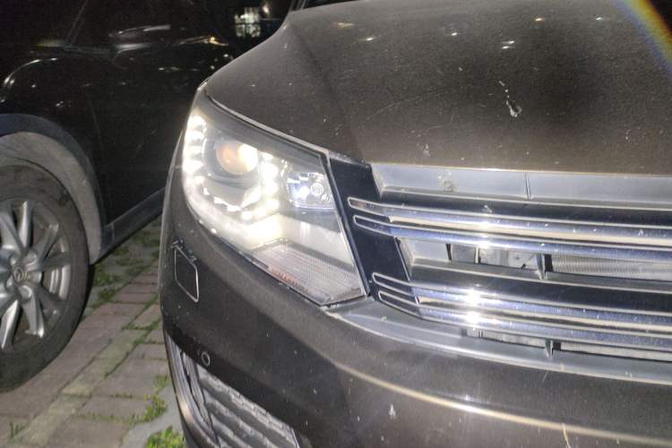 Used Volkswagen Tiguan 2013 2.0 TSI Automatic All-Wheel-Drive Flagship Edition