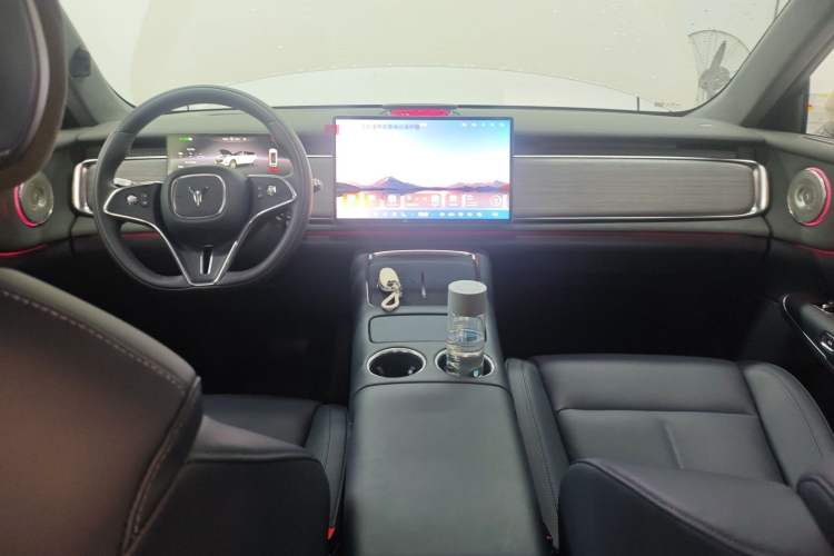 Used VOYAH COURAGE 2025 Model Rear-Drive Qiankun Edition
