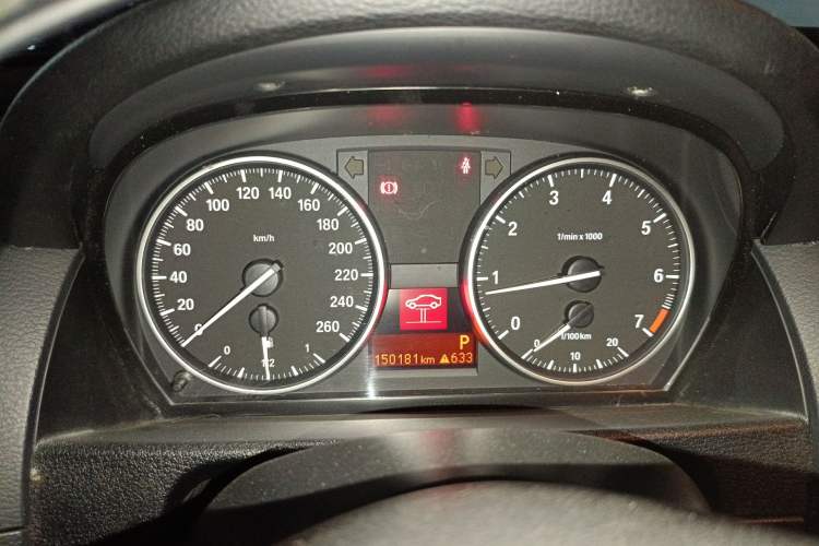 Used BMW X1 2013 sDrive18i Fashion Model Instrument Cluster