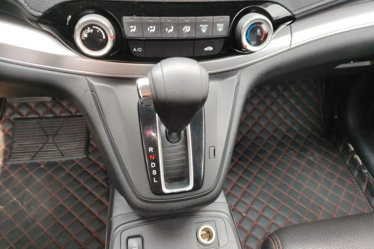 Used Honda CR-V 2016 2.0L Two-Wheel Drive Classic Edition